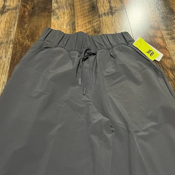 All in Motion Active Light High-Rise Wide Leg Pants - Picture 7 of 12